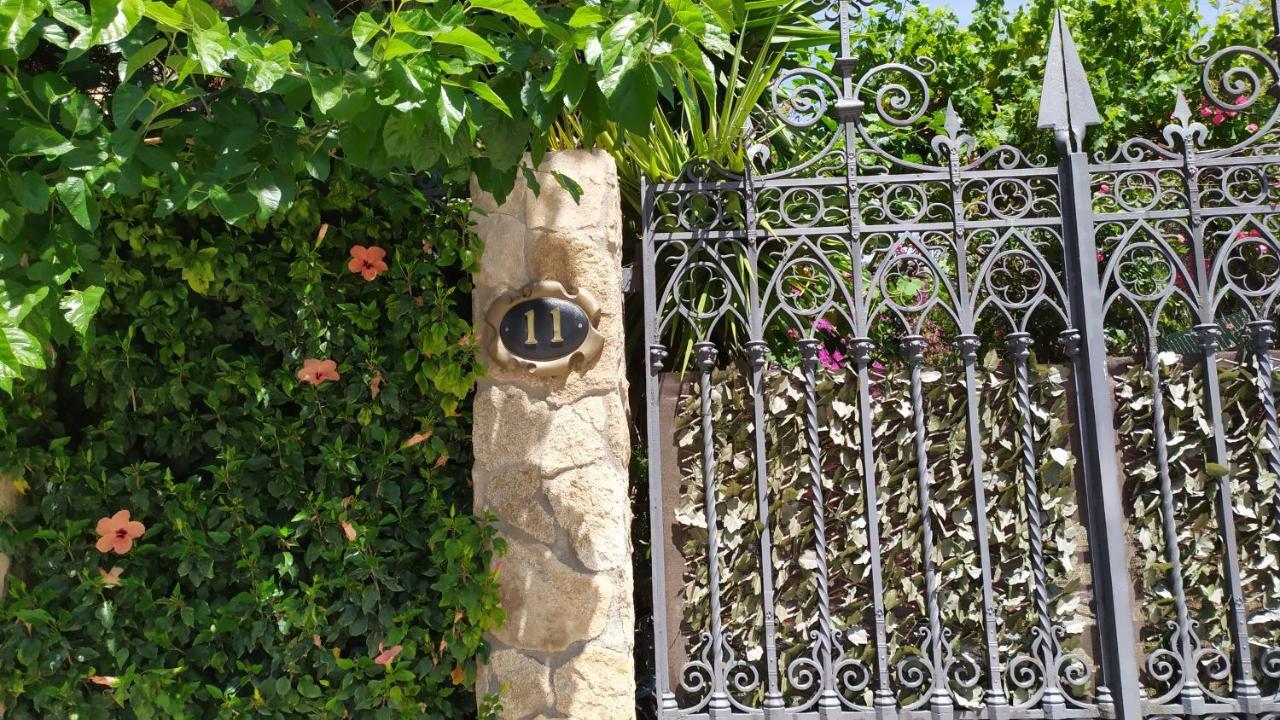 La Casa De Piedra Bed and breakfast