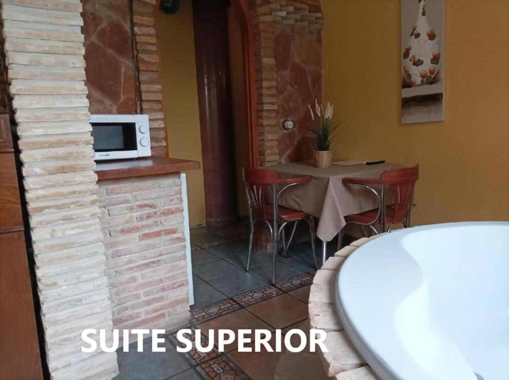 La Casa De Piedra Bed and breakfast