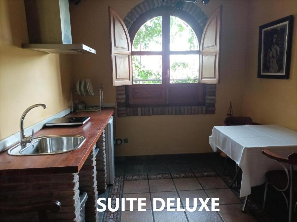 La Casa De Piedra Bed and breakfast