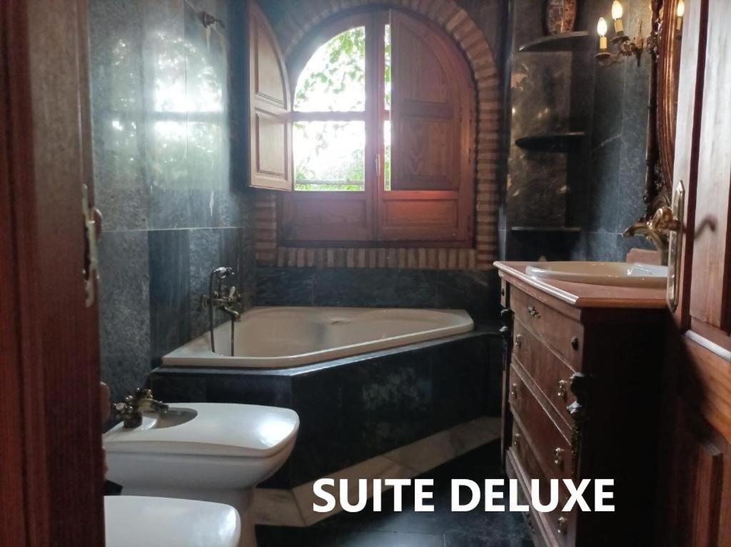 La Casa De Piedra Bed and breakfast